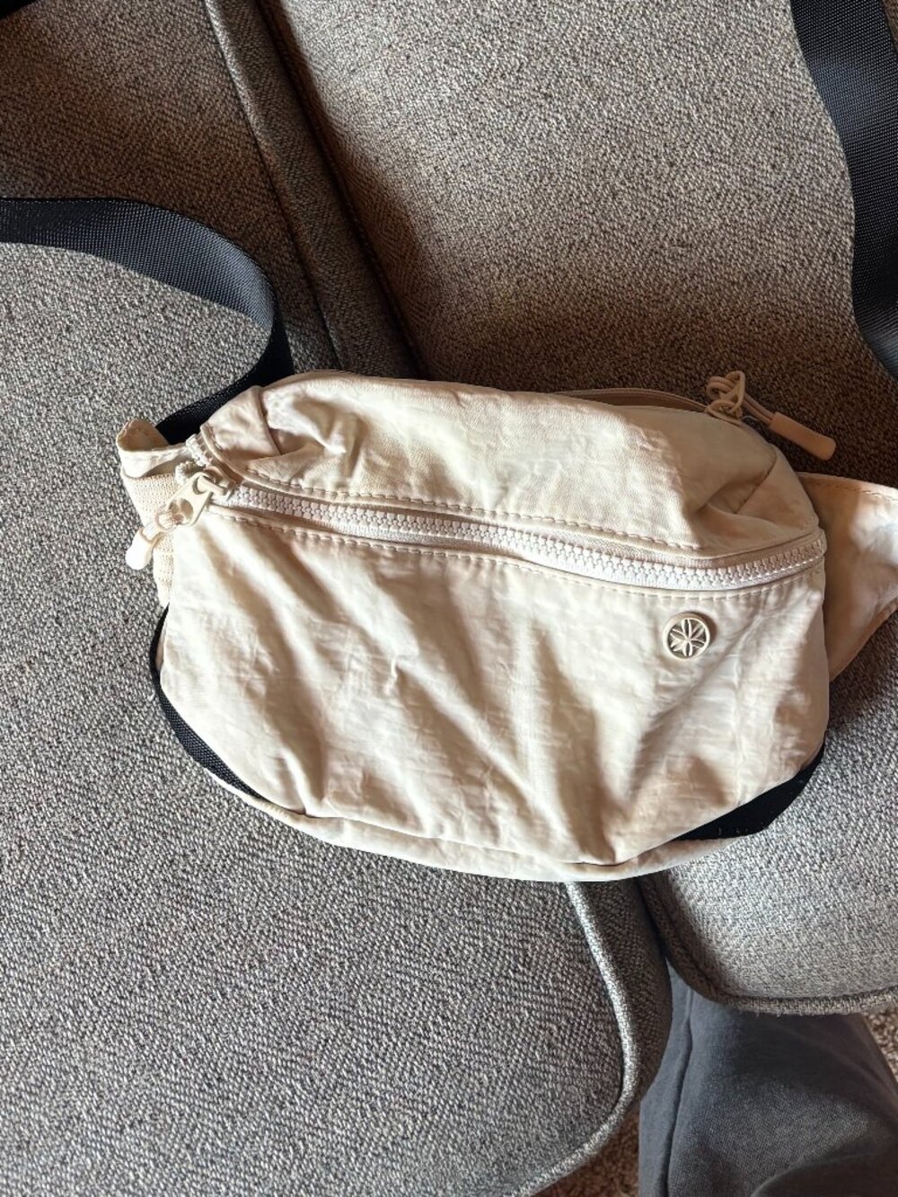 Lululemon crossbody sling purse